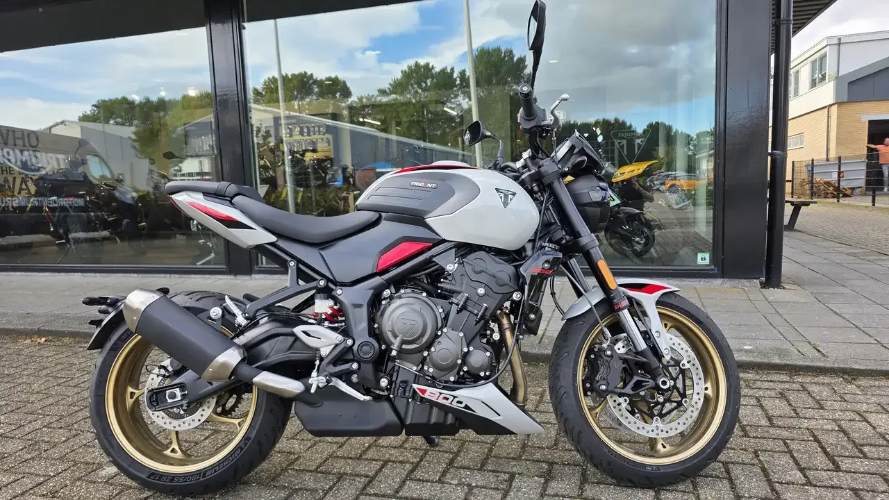Triumph Trident 800 (2026) — foto 1