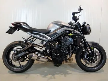 Triumph Street Triple 765 (2023) — foto 1