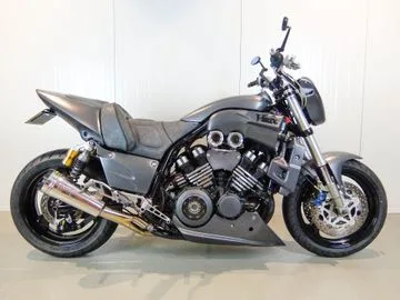 Yamaha VMAX (1997) — foto 1