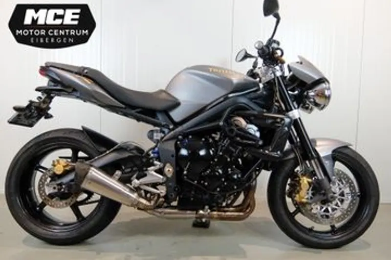 Triumph Street Triple R (2009)