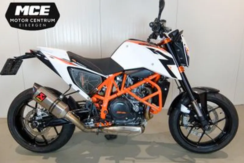 KTM 690 Duke R (2013)