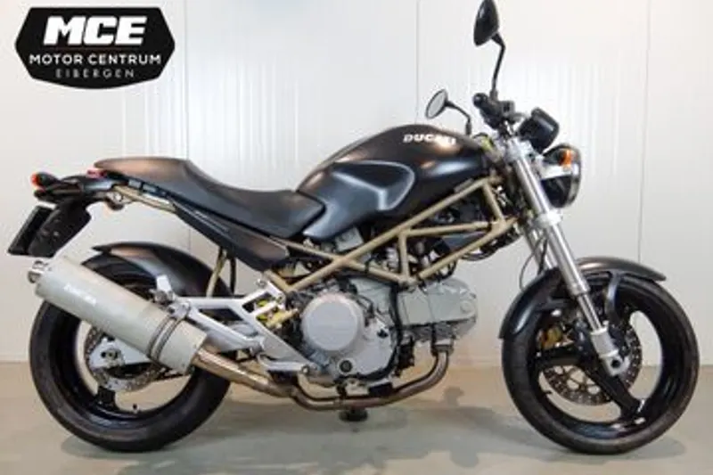 Ducati Monster 600 (2001)
