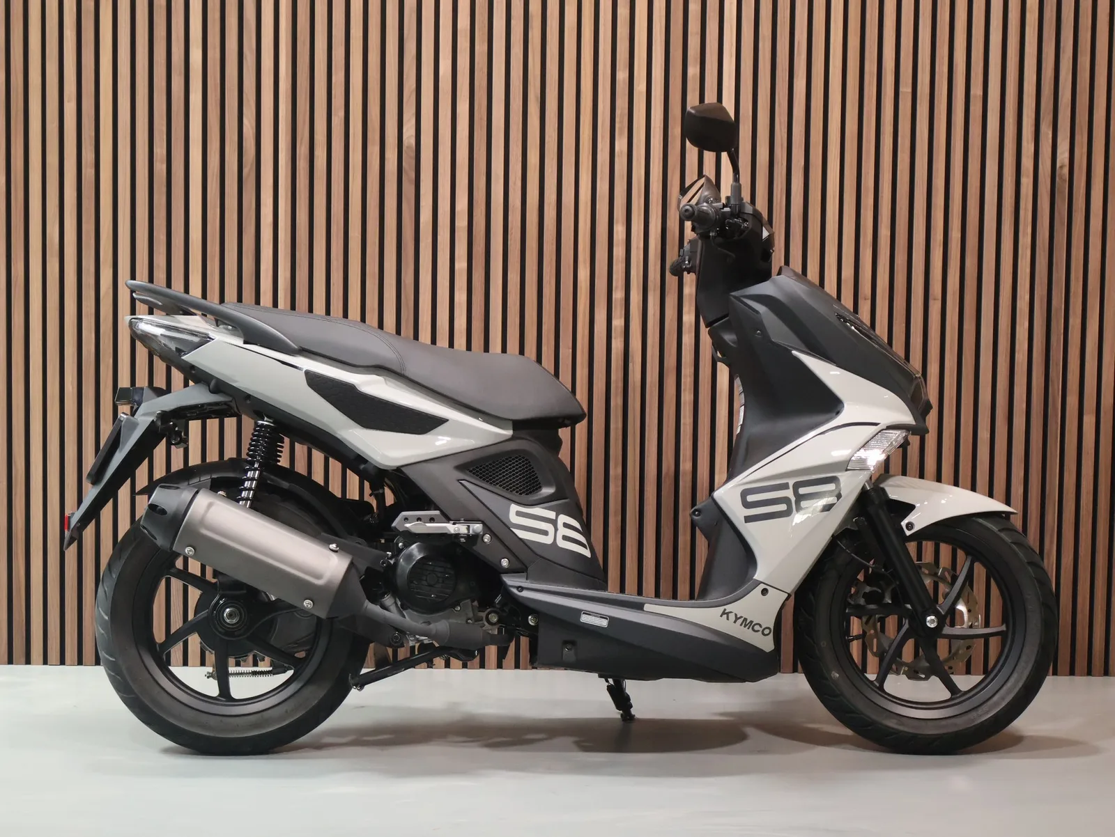 Kymco SUPER 8 STREET BROMSCOOTER (2025) — foto 1