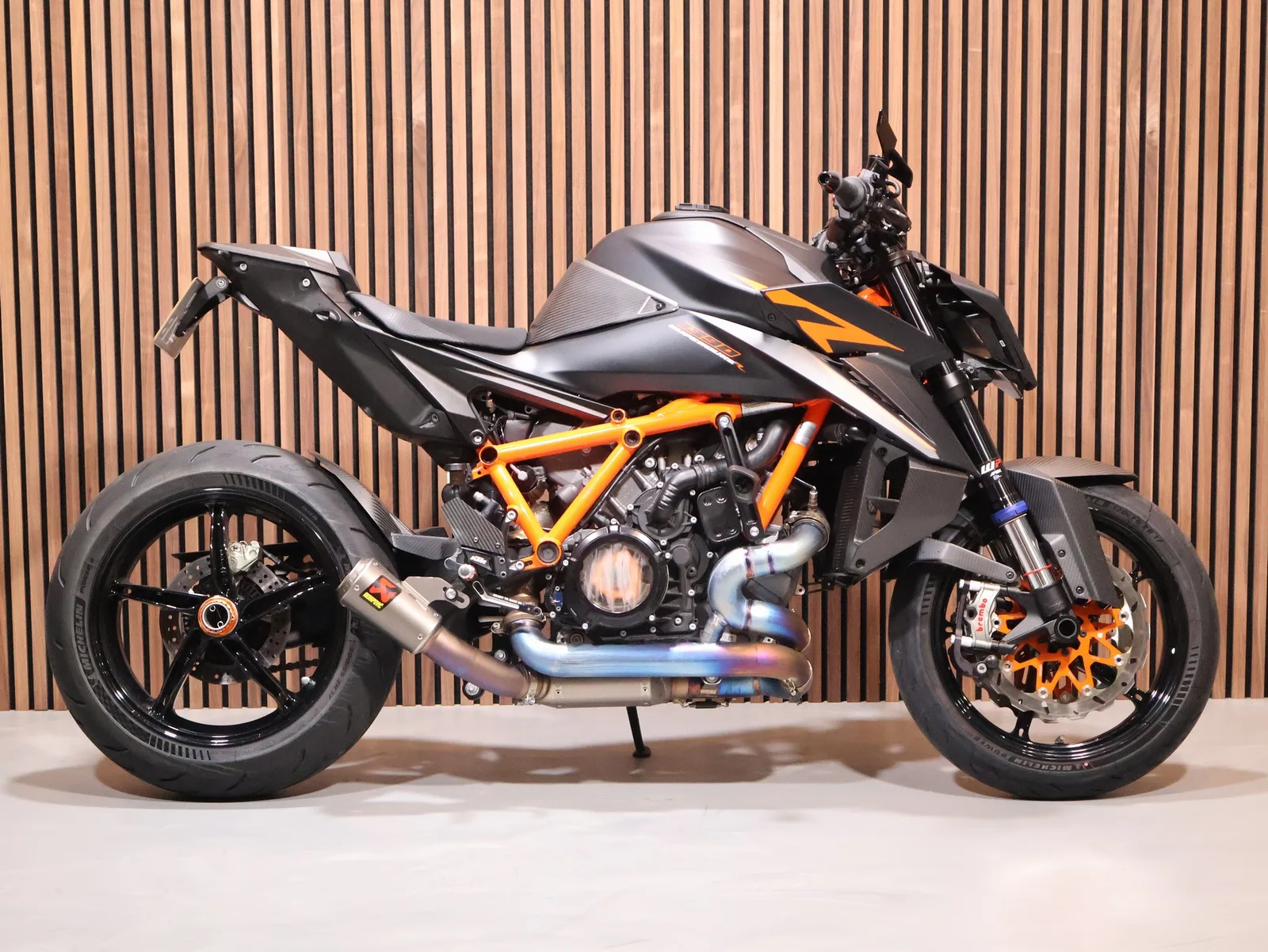 KTM 1390 Super Duke R EVO (2025) — foto 1