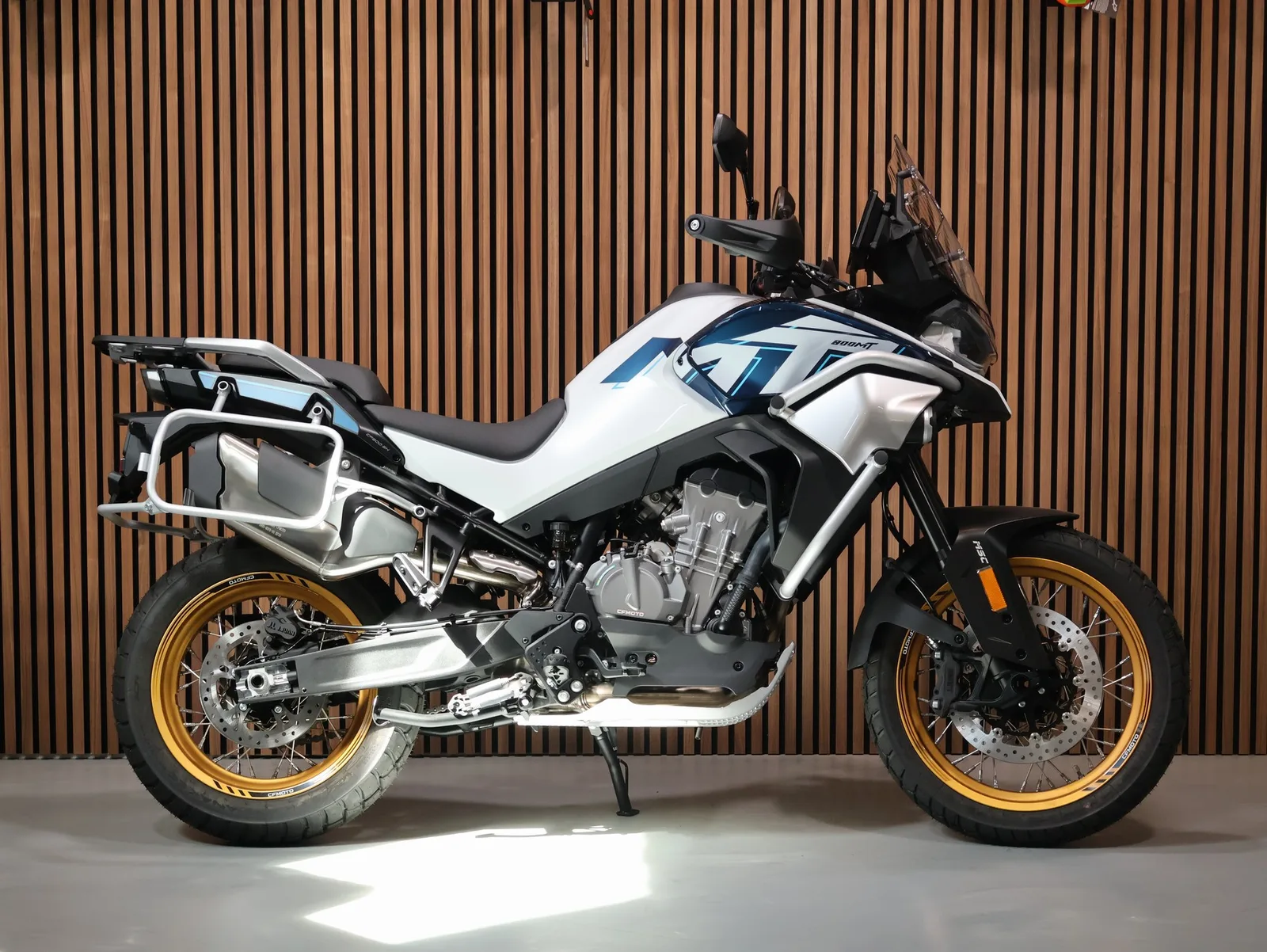 CFMoto MT 800 EXPLORER (2026) — foto 1