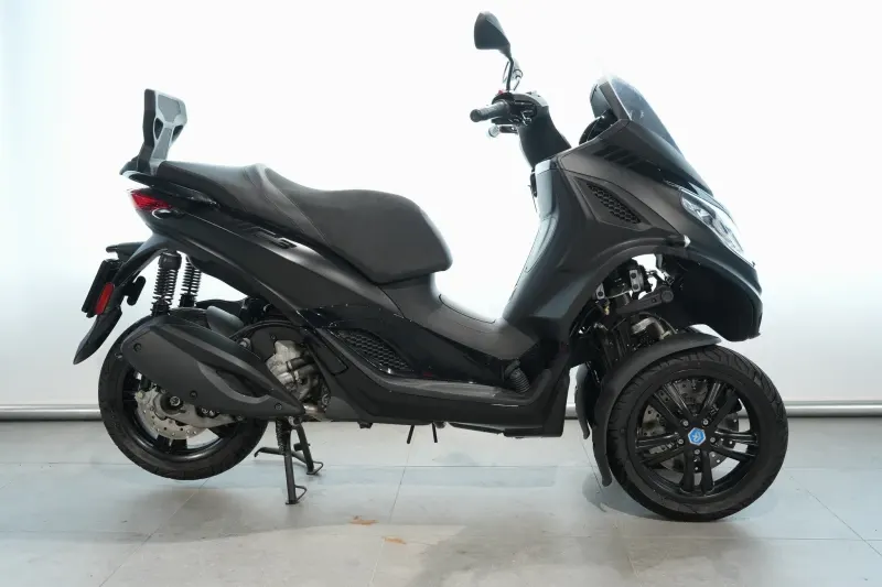 Piaggio MP3 300 HPE Sport (2023)
