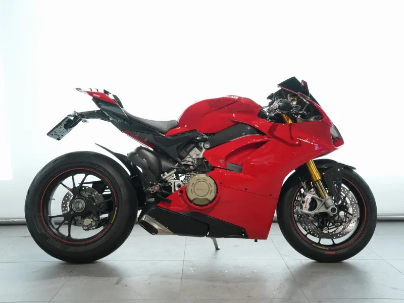 Ducati Panigale V4S (2018) — foto 1
