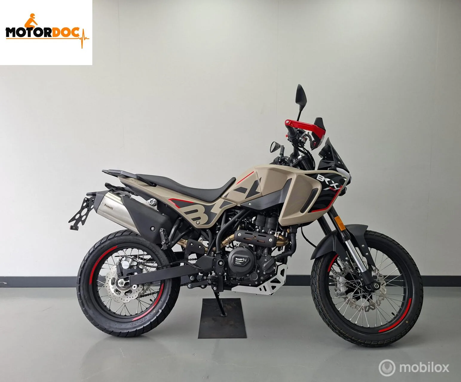 Benelli BKX 300 (2026) — foto 1