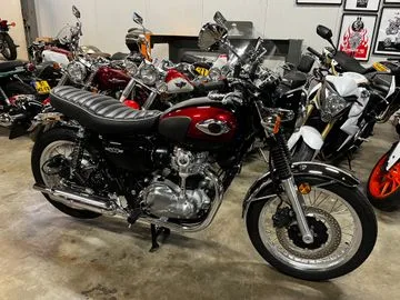 Kawasaki W800 (2024) — foto 1