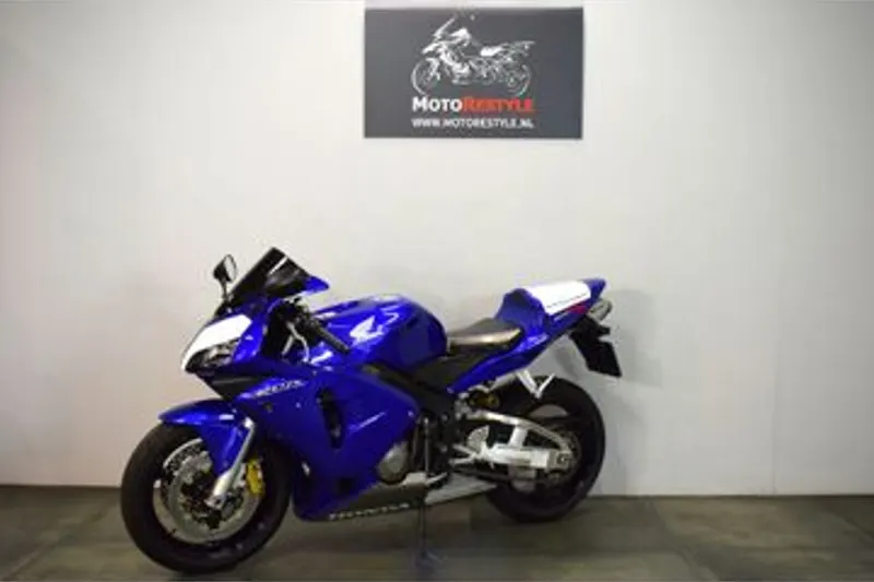 Honda CBR600RR (2005)