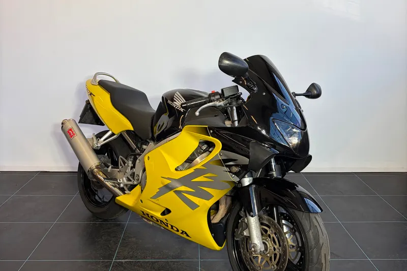 Honda CBR600F (2000)