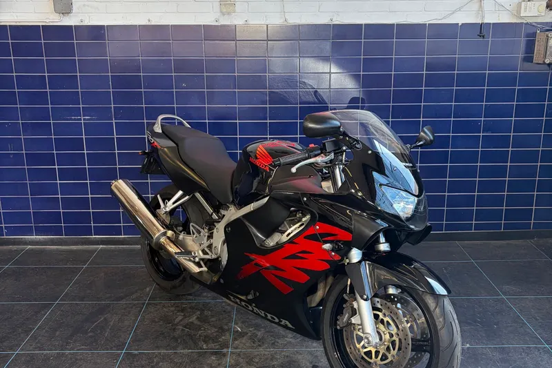 Honda CBR600F (2000)