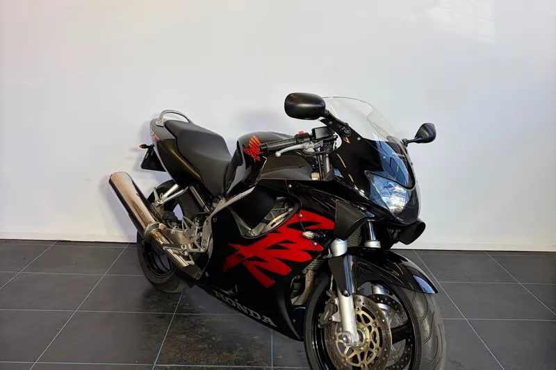 Honda CBR600F (2000)