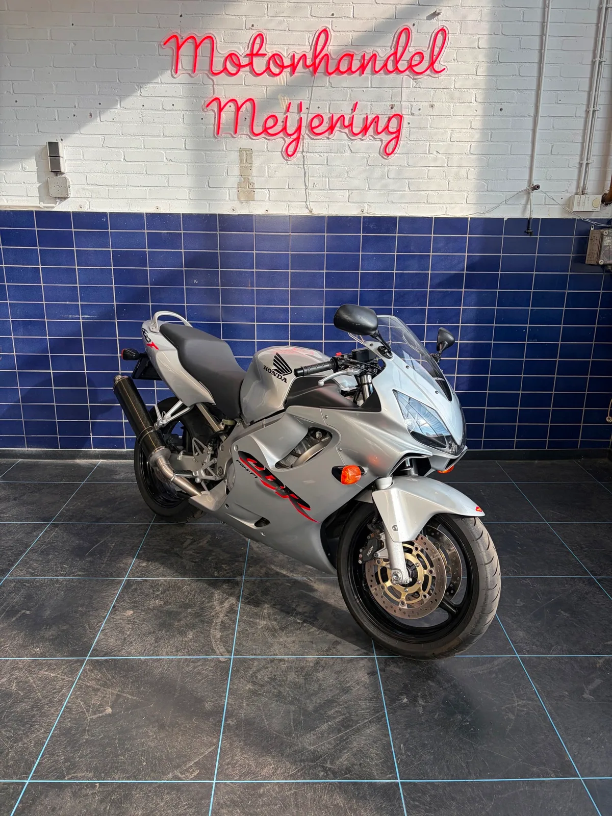 Honda CBR600F (2002) — foto 1