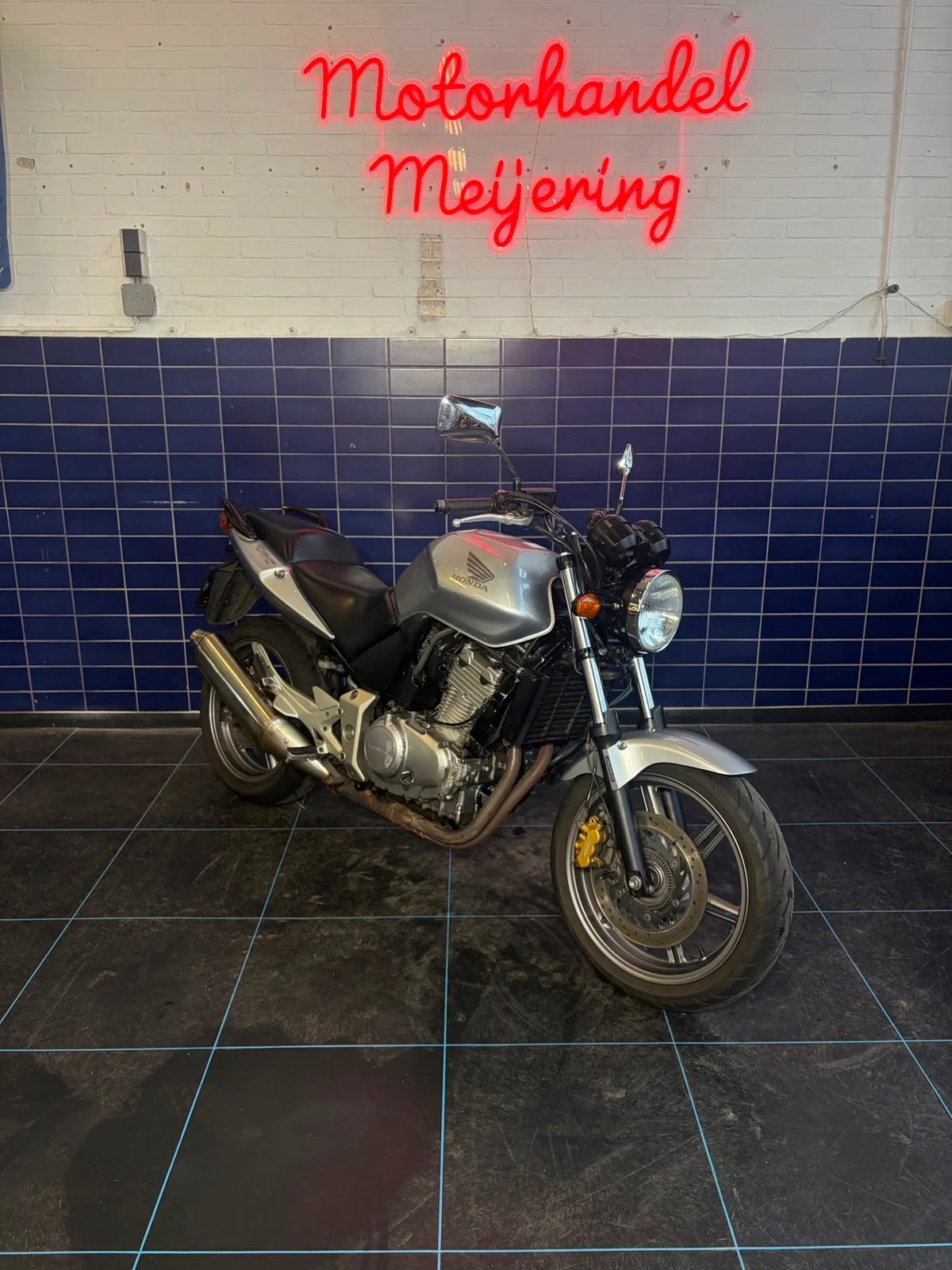 Honda CBF 500 (2006) — foto 1