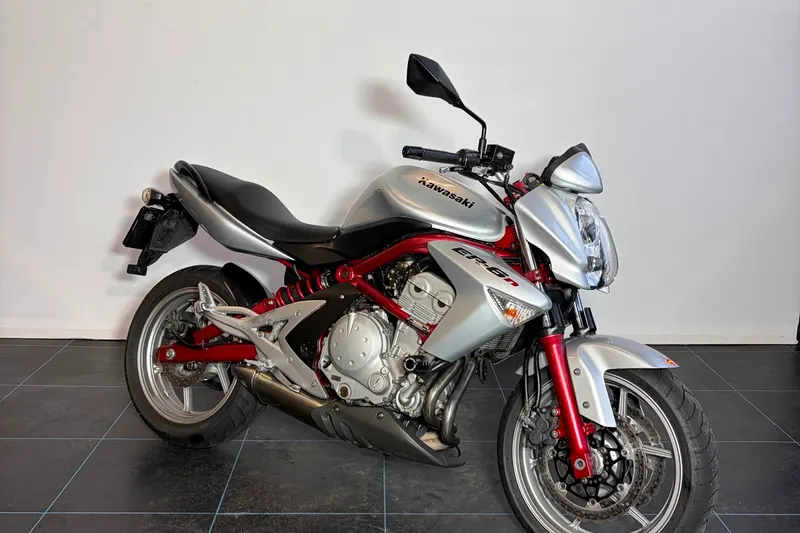 Kawasaki ER-6n (2008)