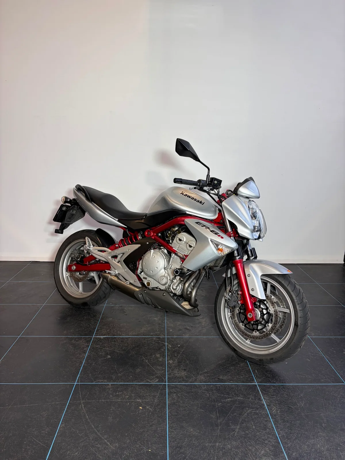 Kawasaki ER-6n (2008) — foto 1