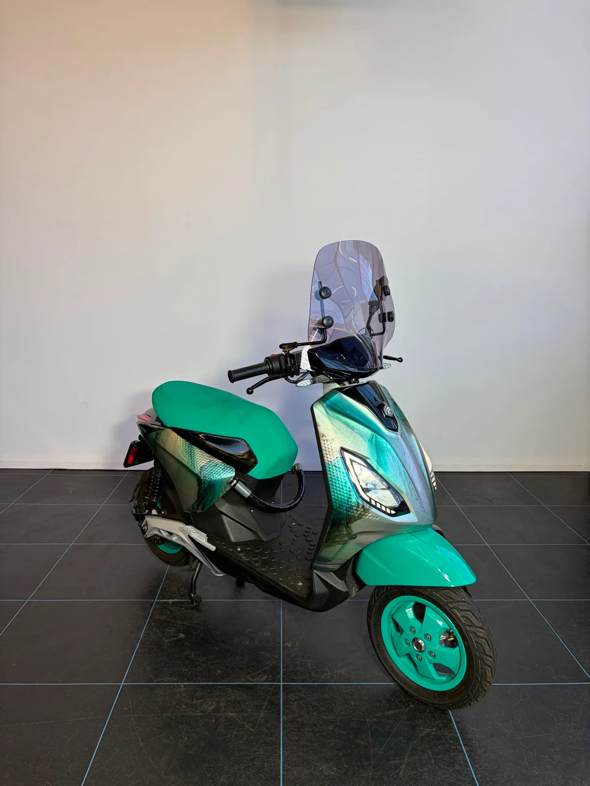 Piaggio Bromscooter One 1 Zip (2025) — foto 1
