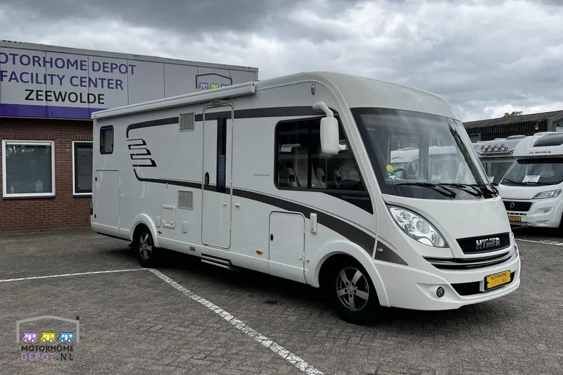 Hymer B 704 (2016)