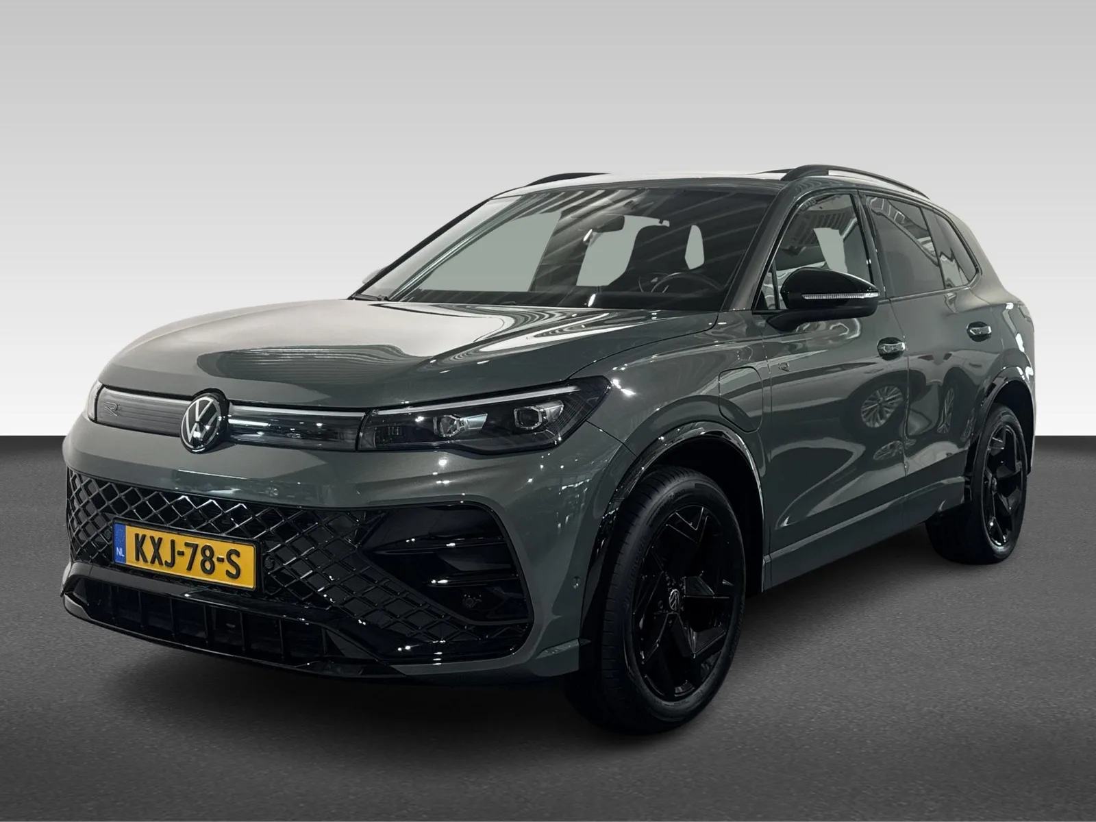 Volkswagen Tiguan (2025) — foto 1