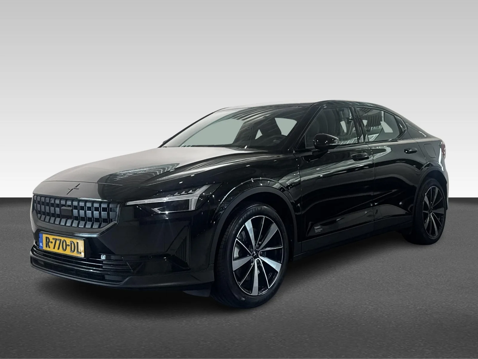 Polestar 2 (2022) — foto 1