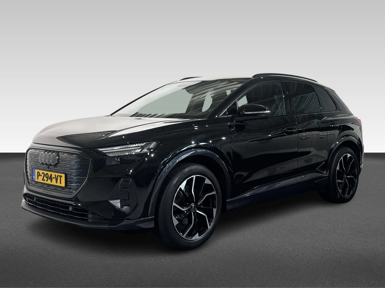 Audi Q4 e-tron (2022) — foto 1