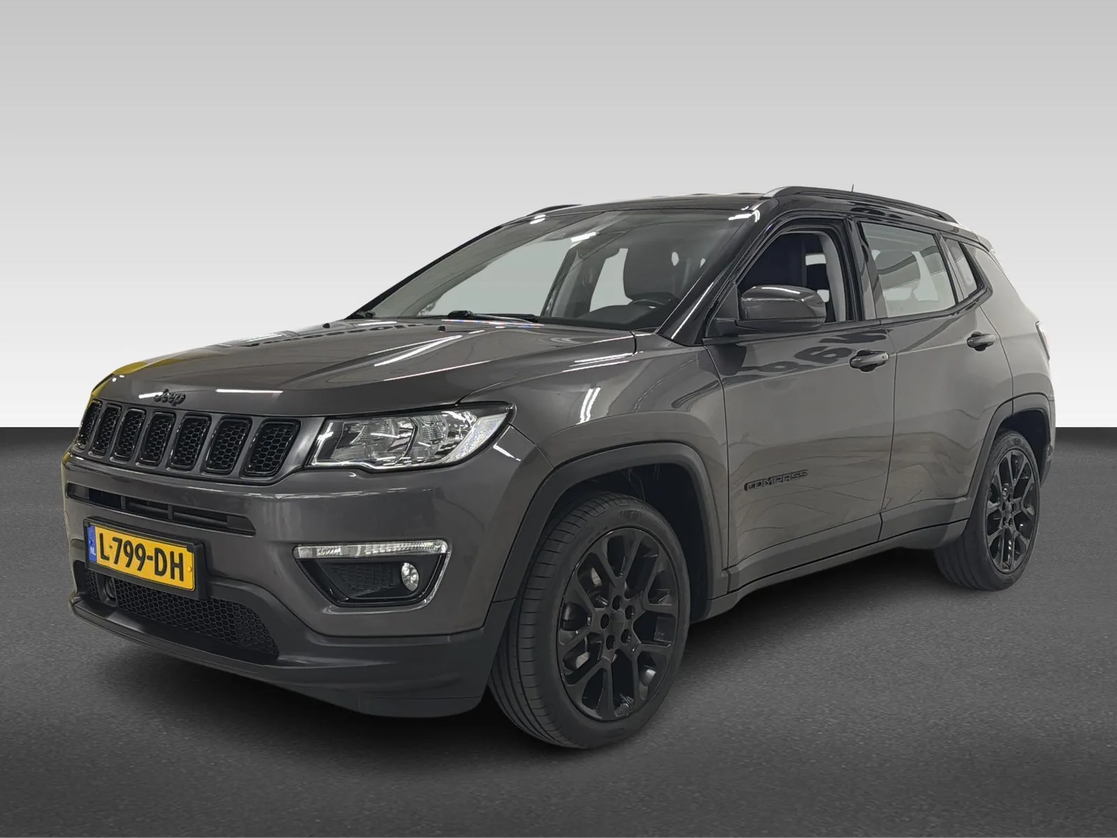 Jeep Compass (2021) — foto 1