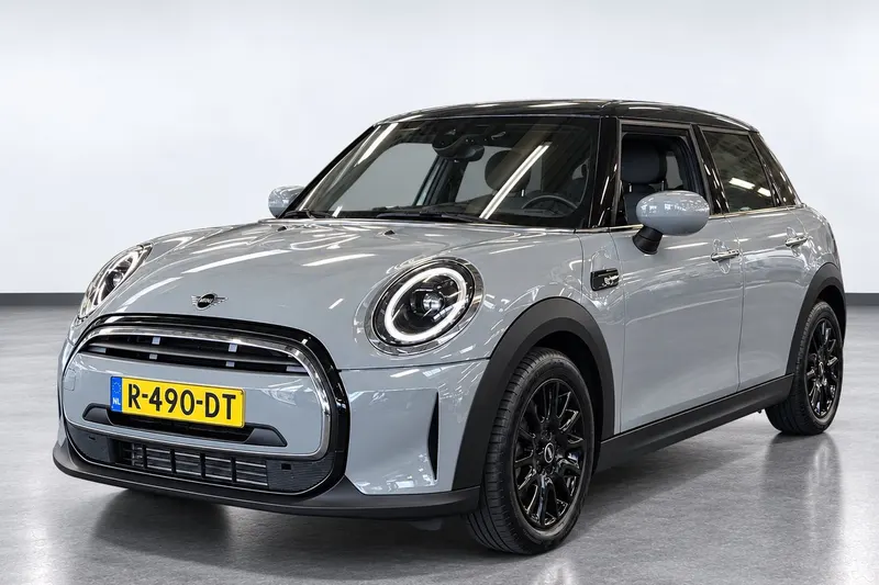MINI One (2022)