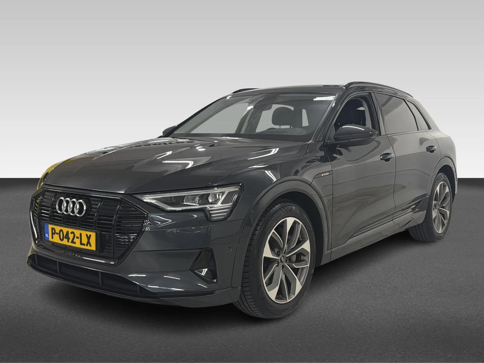 Audi e-tron (2021) — foto 1