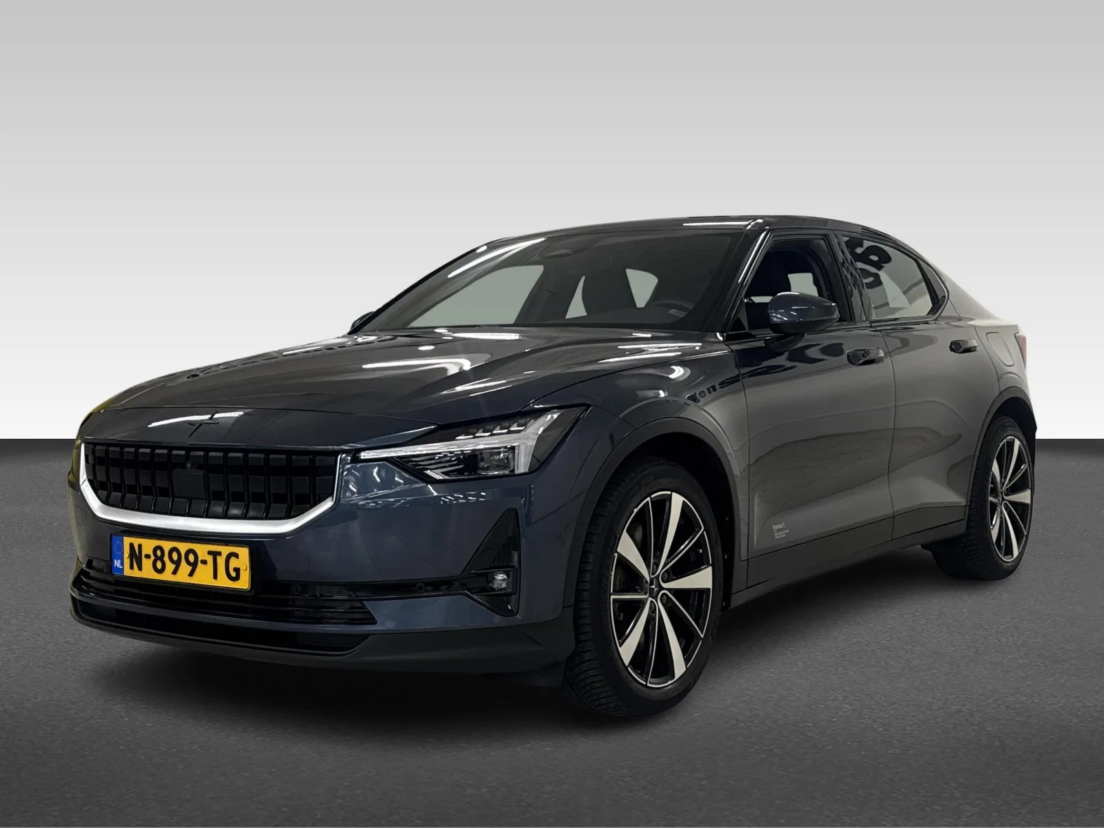 Polestar 2 (2021) — foto 1