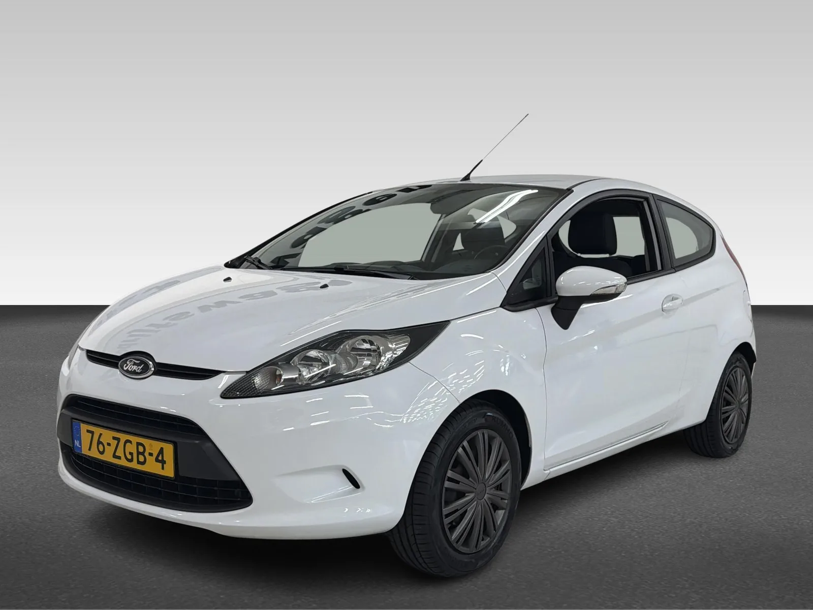 Ford Fiesta (2012) — foto 1