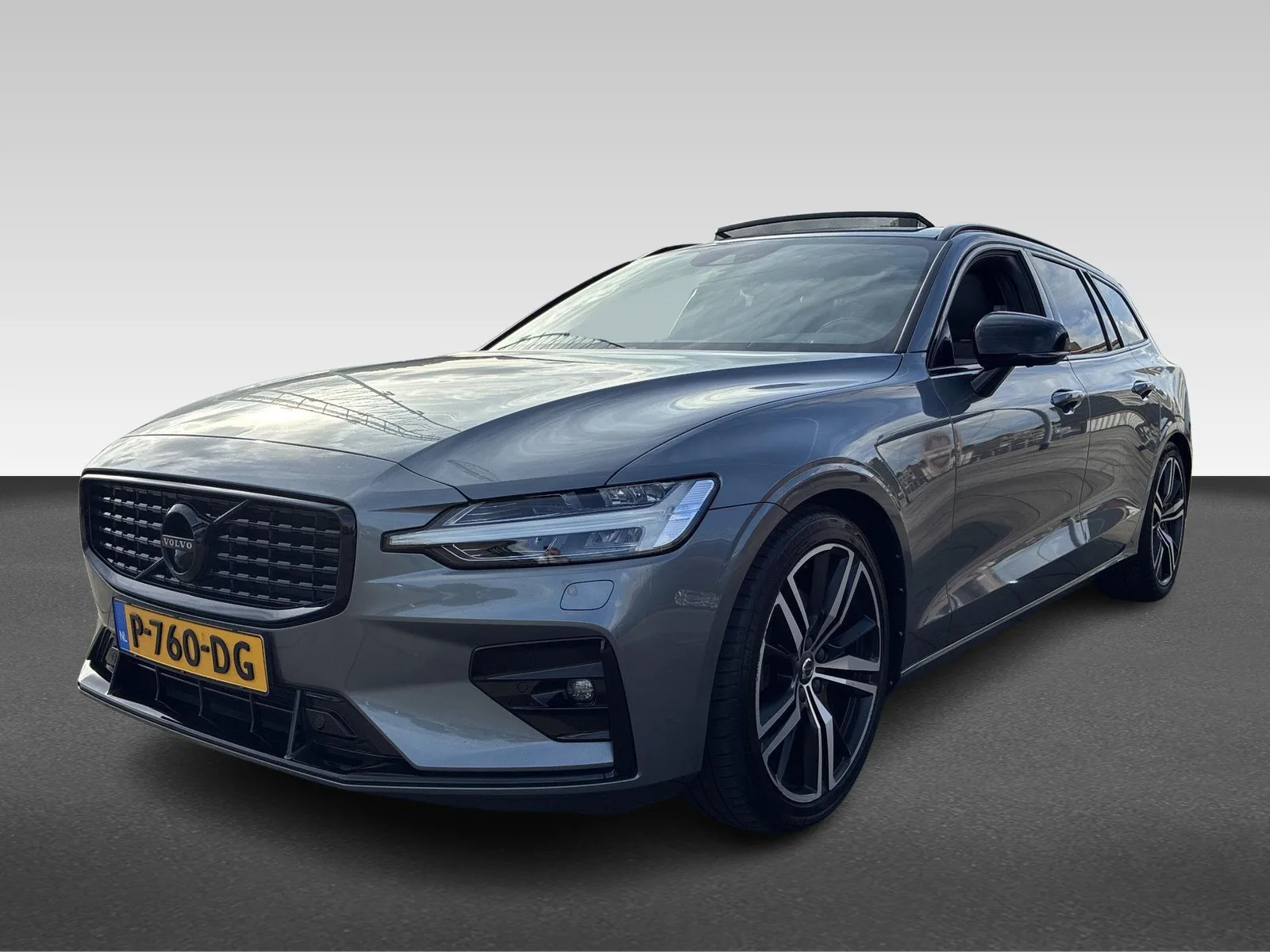 Volvo V60 (2021) — foto 1
