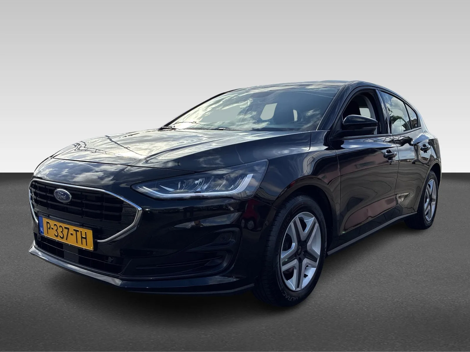Ford Focus (2022) — foto 1