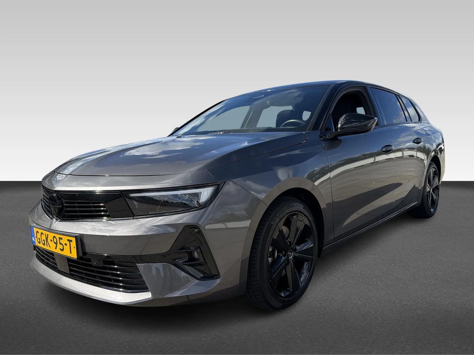 Opel Astra (2024) — foto 1