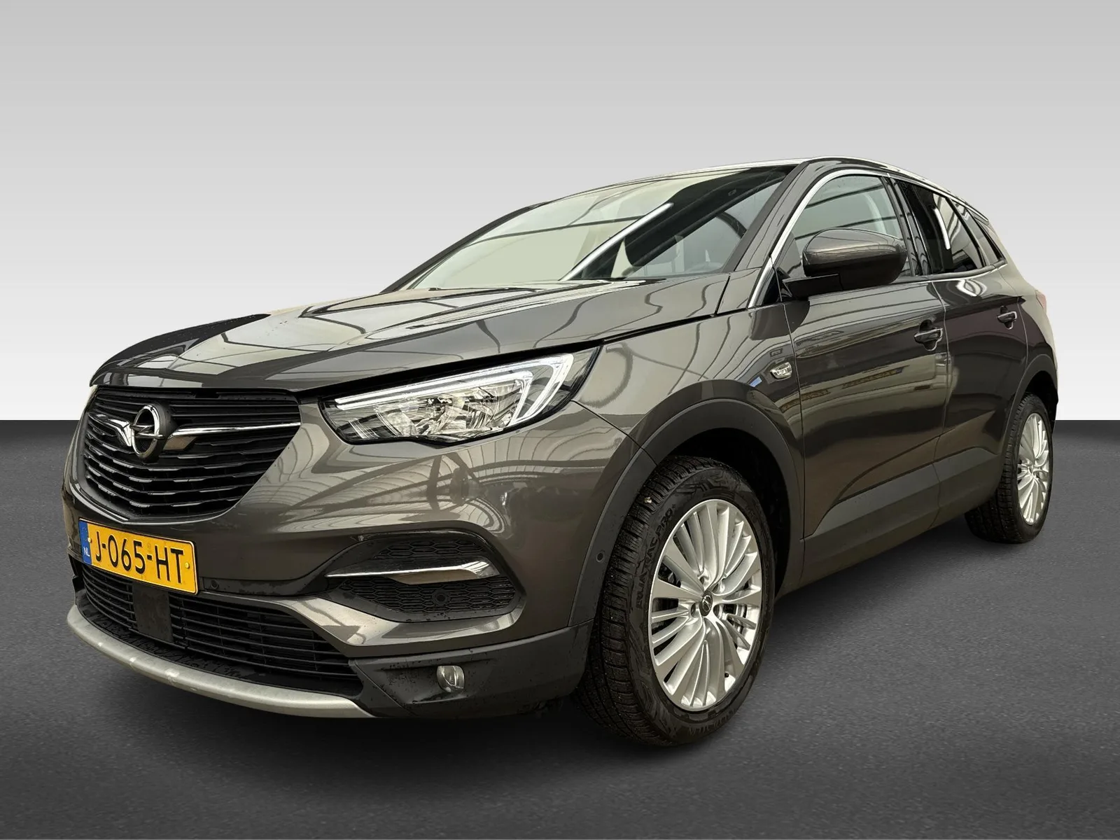 Opel Grandland X (2020) — foto 1