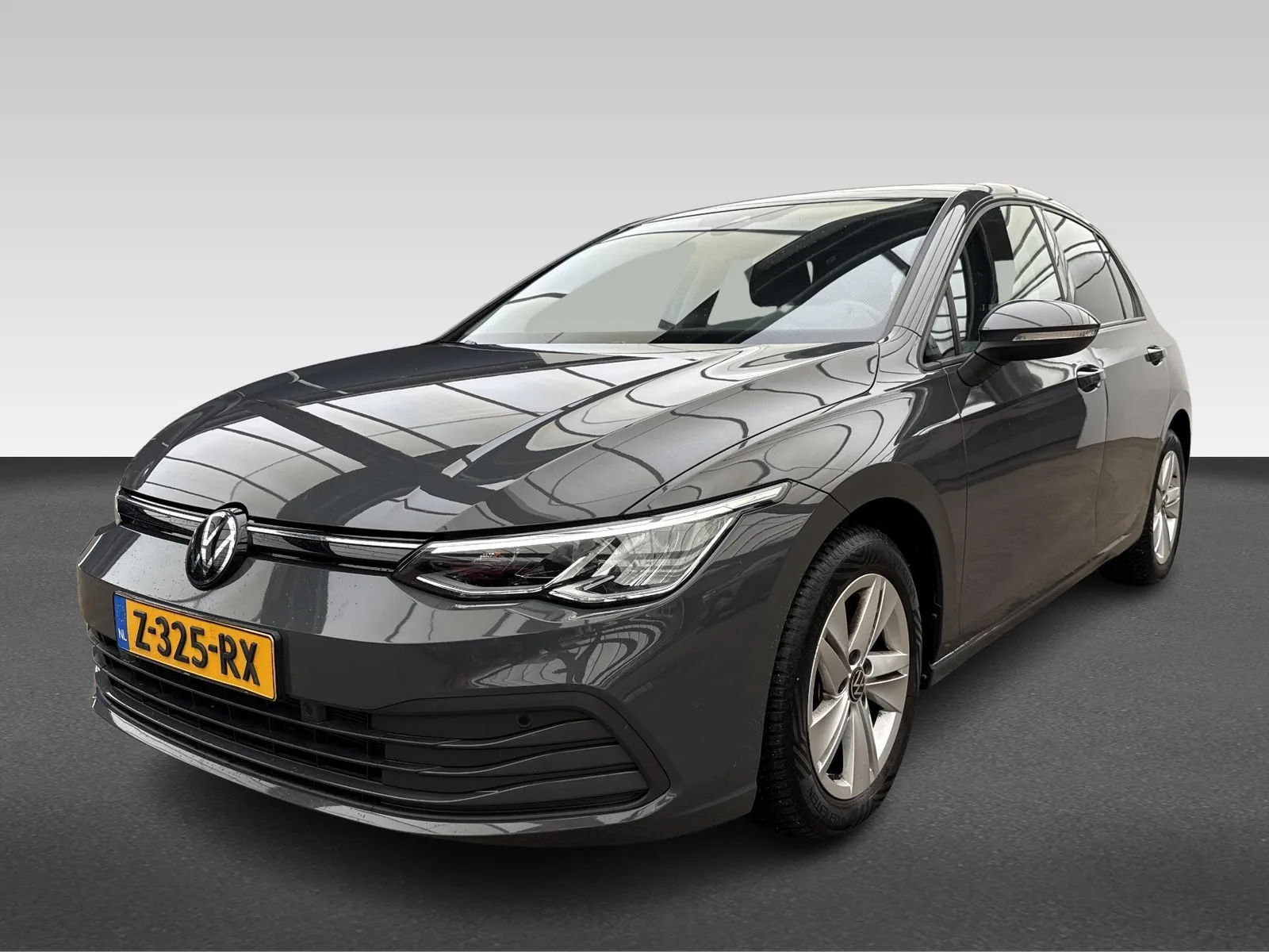 Volkswagen Golf (2024) — foto 1