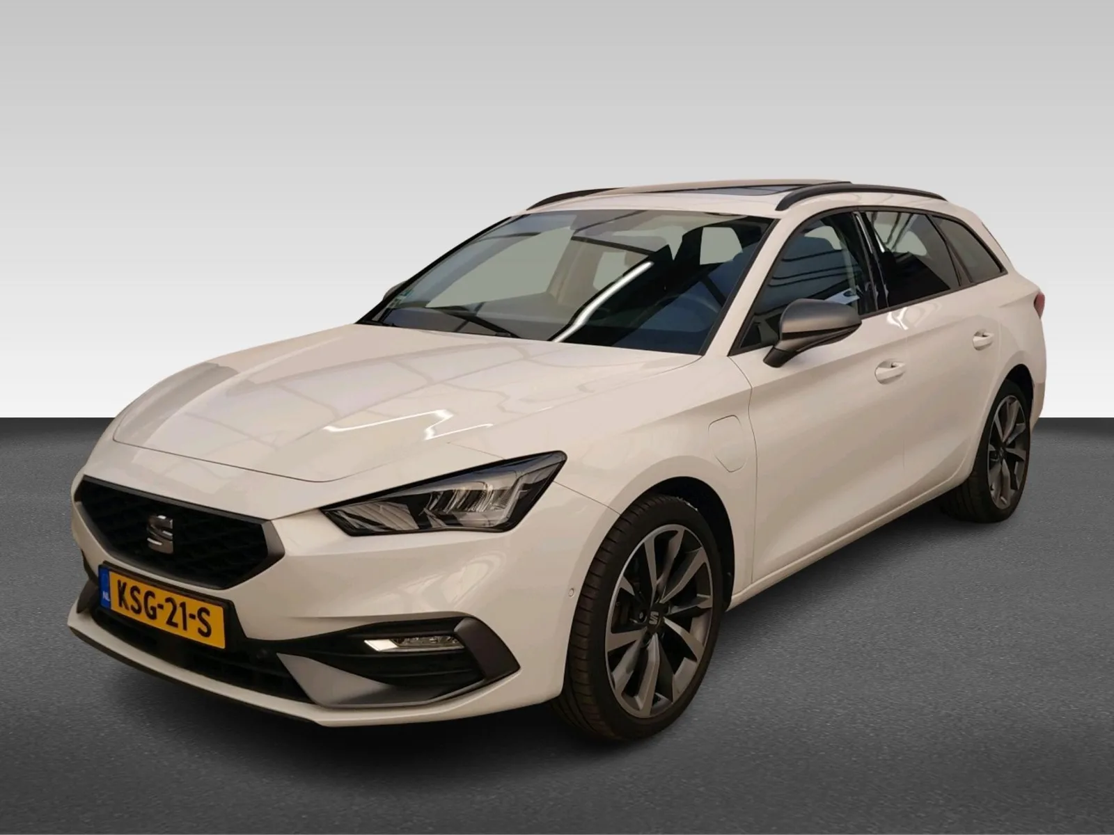 SEAT Leon Sportstourer (2022) — foto 1