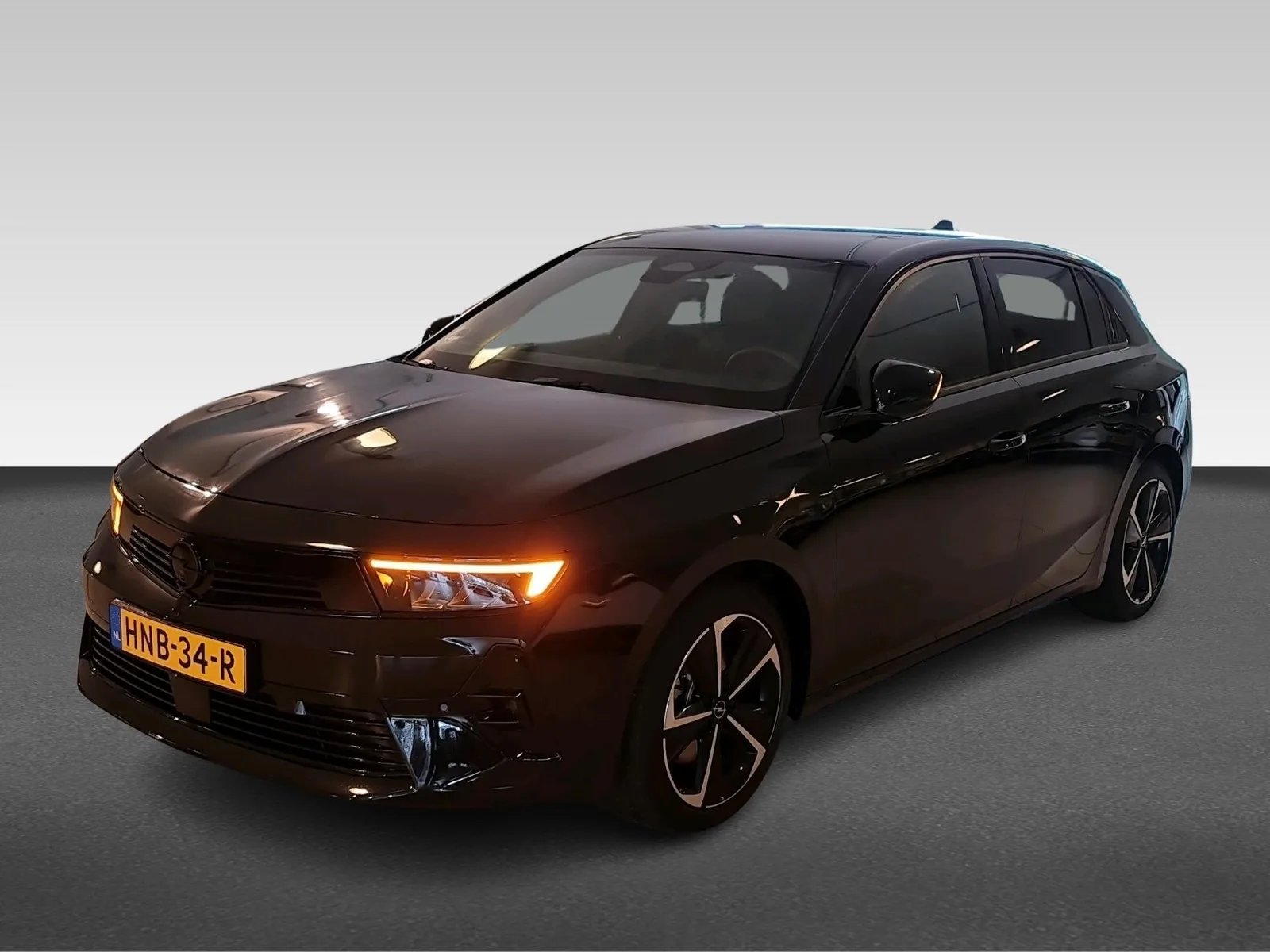 Opel Astra (2025) — foto 1