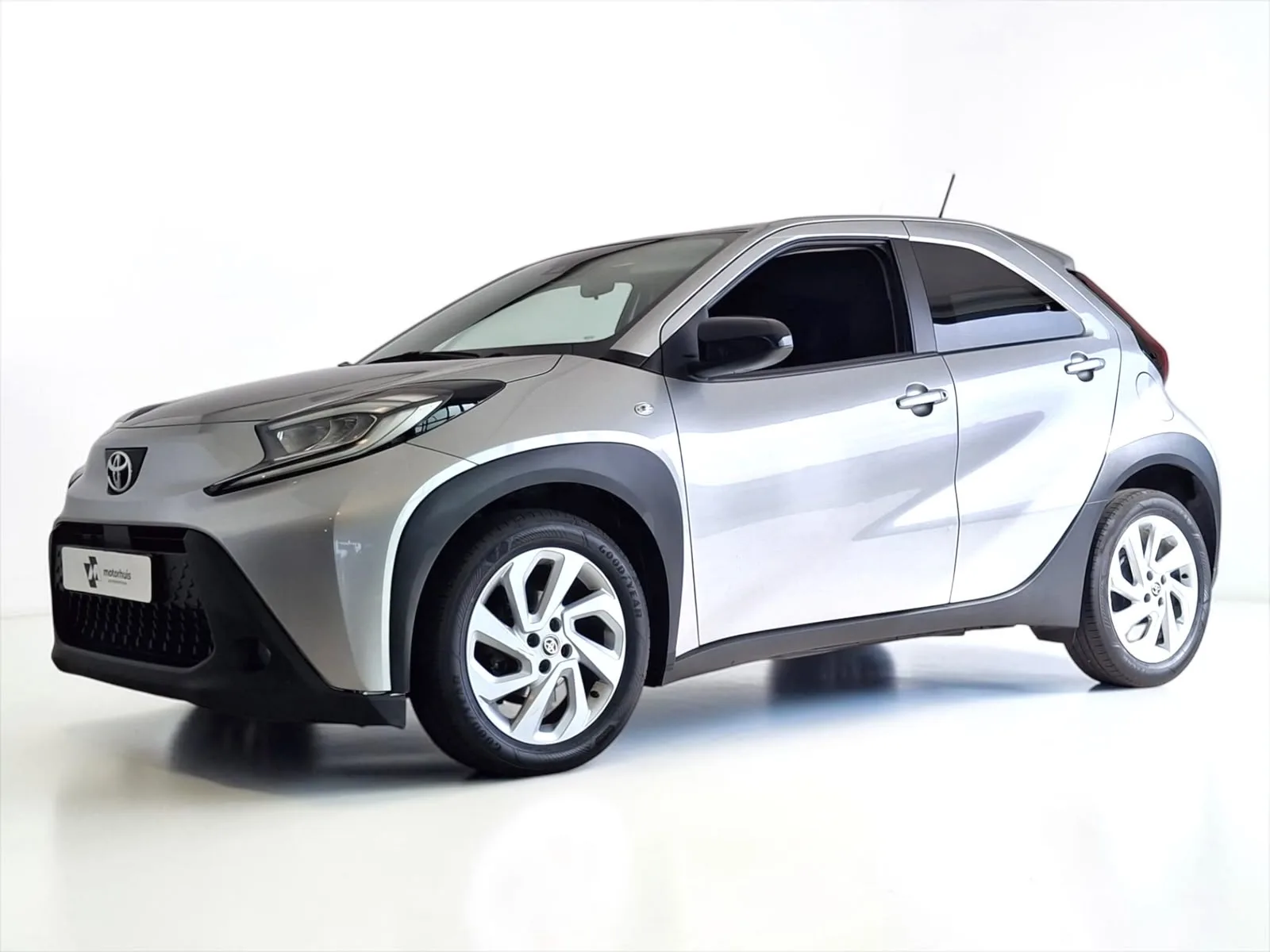 Toyota Aygo (2022) — foto 1