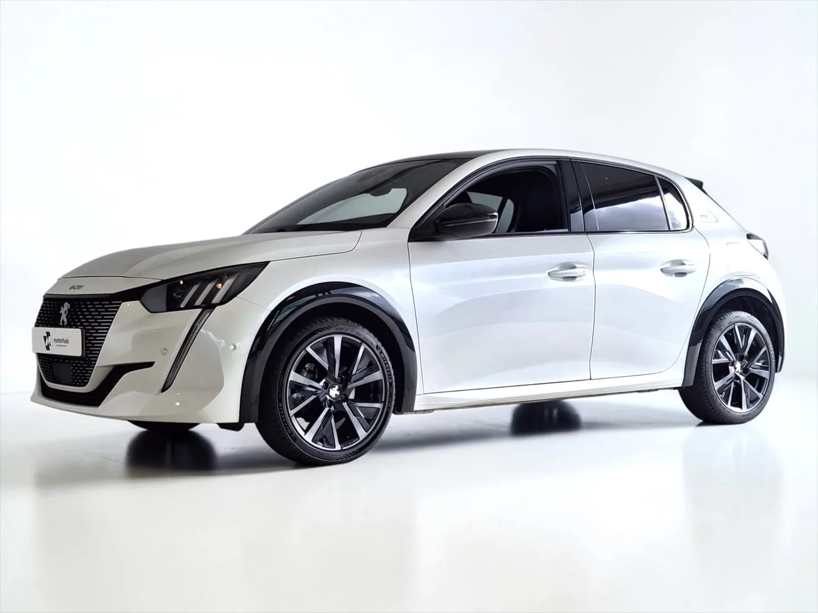 Peugeot 208 (2022) — foto 1
