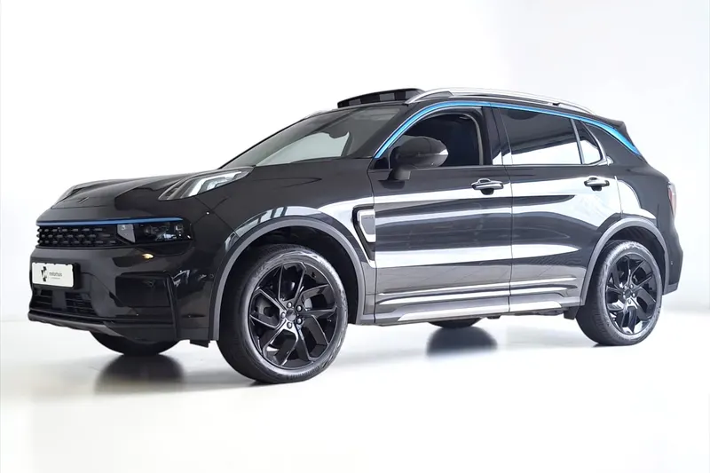 Lynk & Co 01 (2023)
