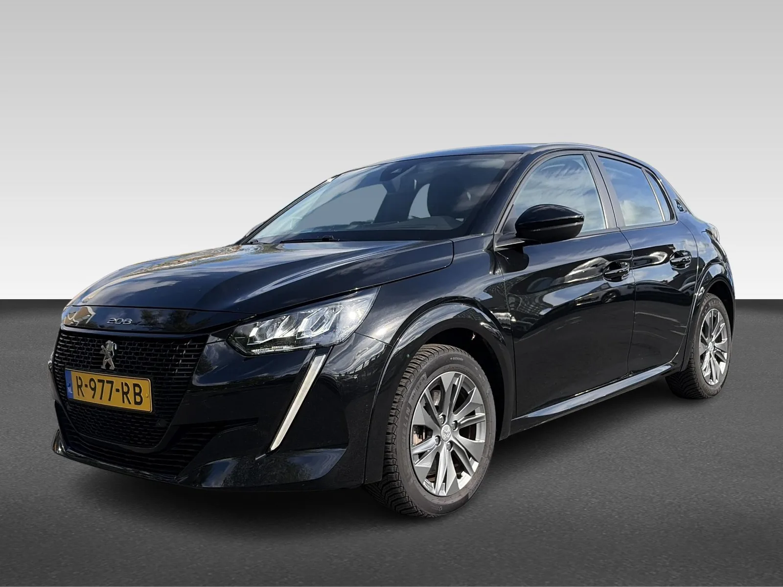 Peugeot e-208 (2022) — foto 1
