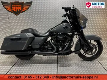 Harley-Davidson Street Glide (2014) — foto 1