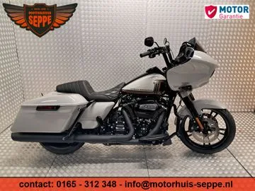 Harley-Davidson Road Glide (2017) — foto 1