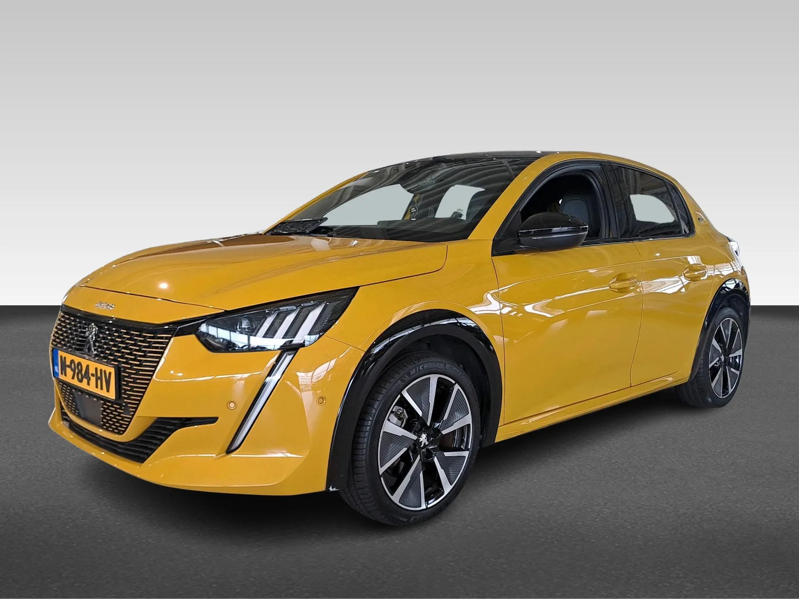 Peugeot e-208 (2021) — foto 1