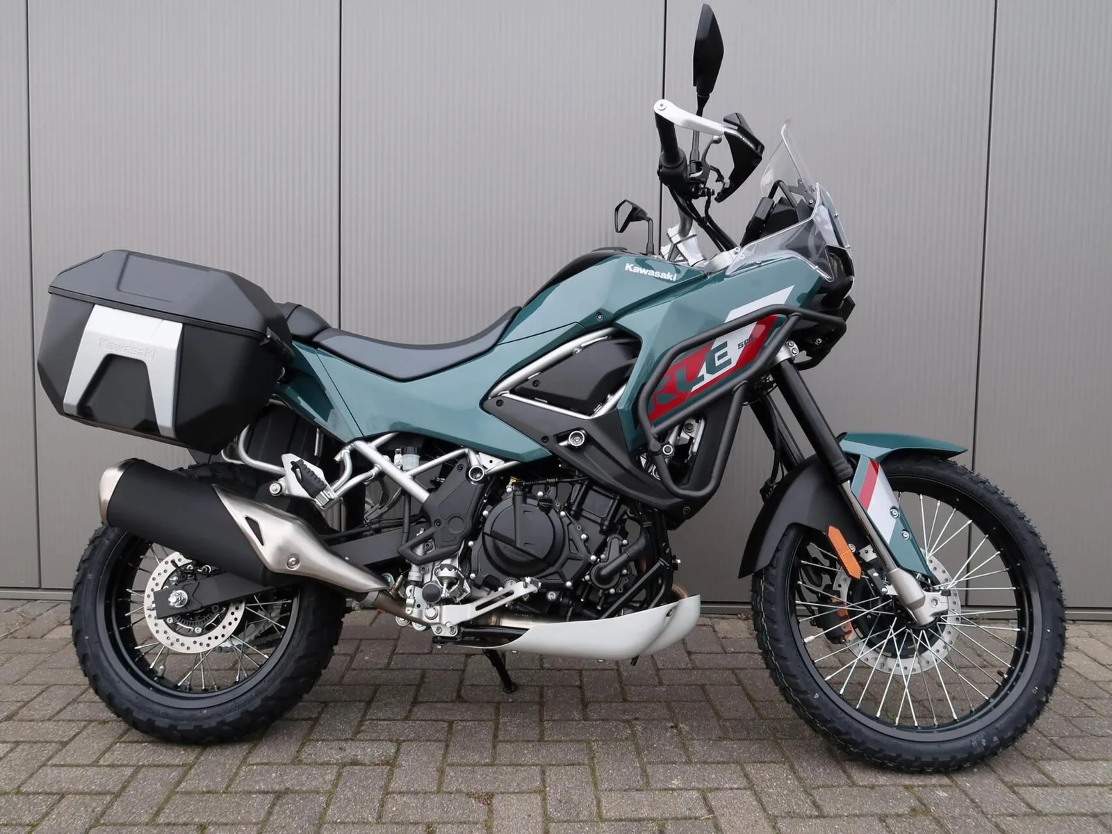 Kawasaki KLE500 SE (2026) — foto 1
