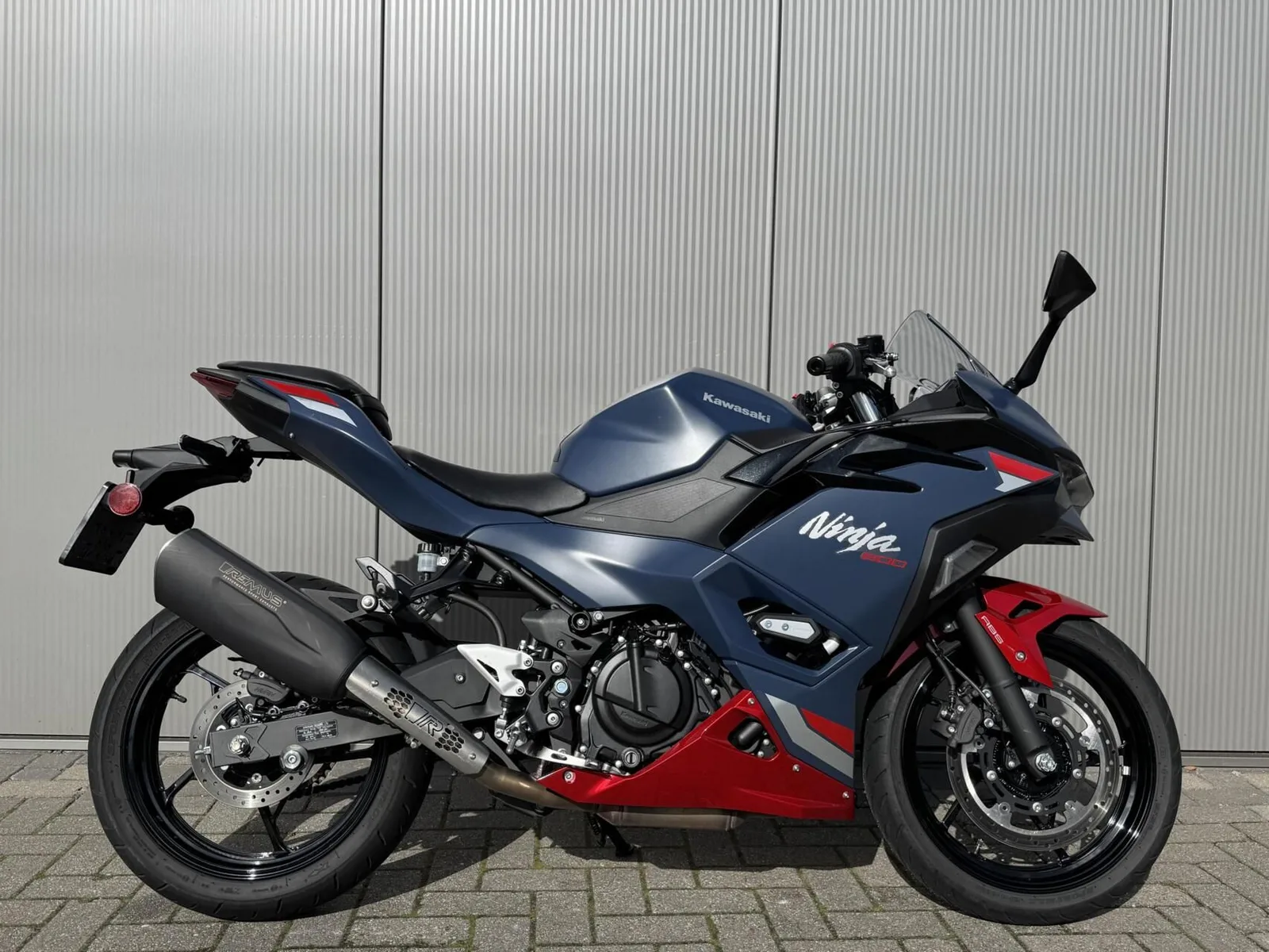 Kawasaki Ninja 500 (2026) — foto 1