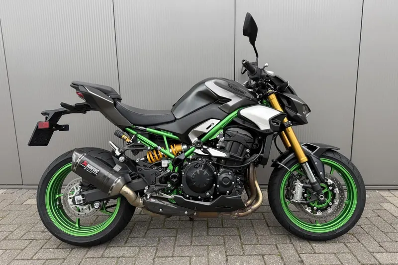 Kawasaki Z 900 se (2026)