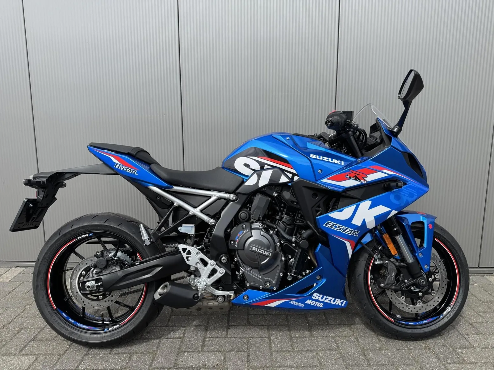 Suzuki GSX-8R (2026) — foto 1