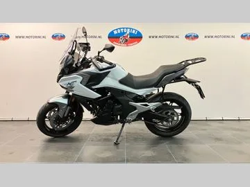 CFMoto 700 MT (2025) — foto 1